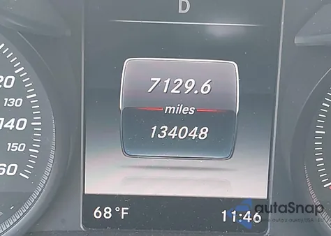 2015 Mercedes-Benz C 300 Sport 4Matic z USA, uszkodzony, nr VIN 55SWF4KB5FU028920